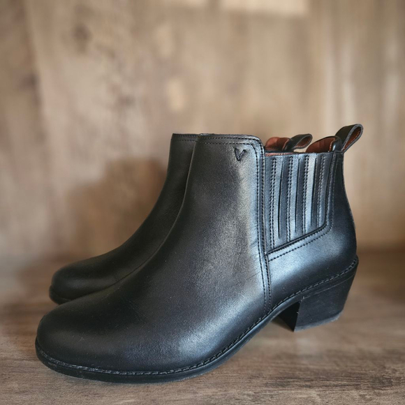 Vionic Bethany Leather Black Ankle Bootie Womens 7 - Picture 1 of 5